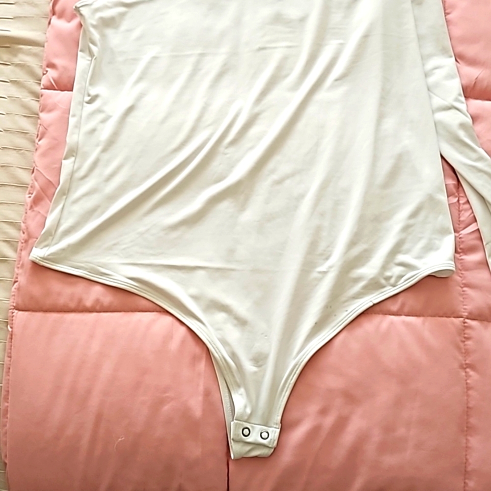 Express Women's One Shoulder White Blouse - Picture 5 of 5